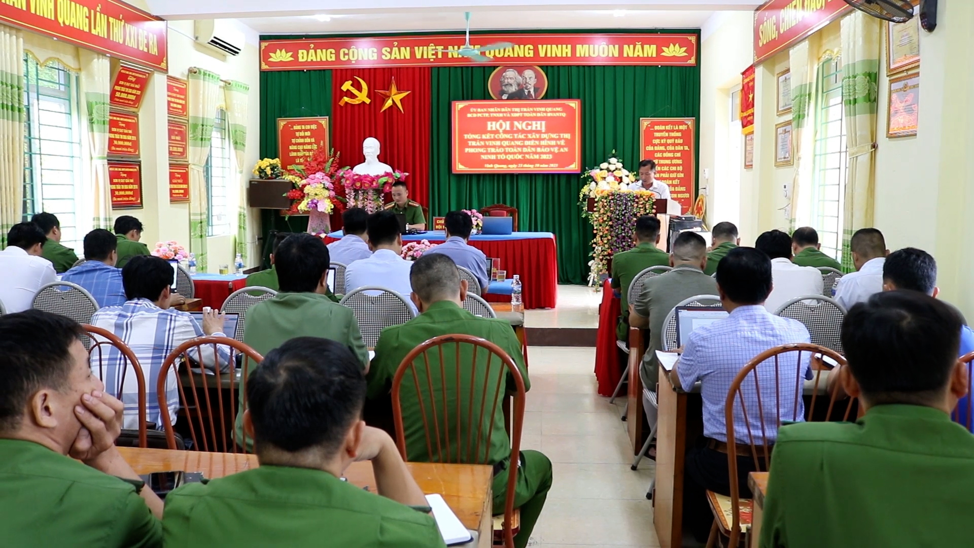 Hội nghị tổng kết xây dựng thị trấn Vinh Quang điển hình về phong trào toàn dân bảo vệ ANTQ năm 2023