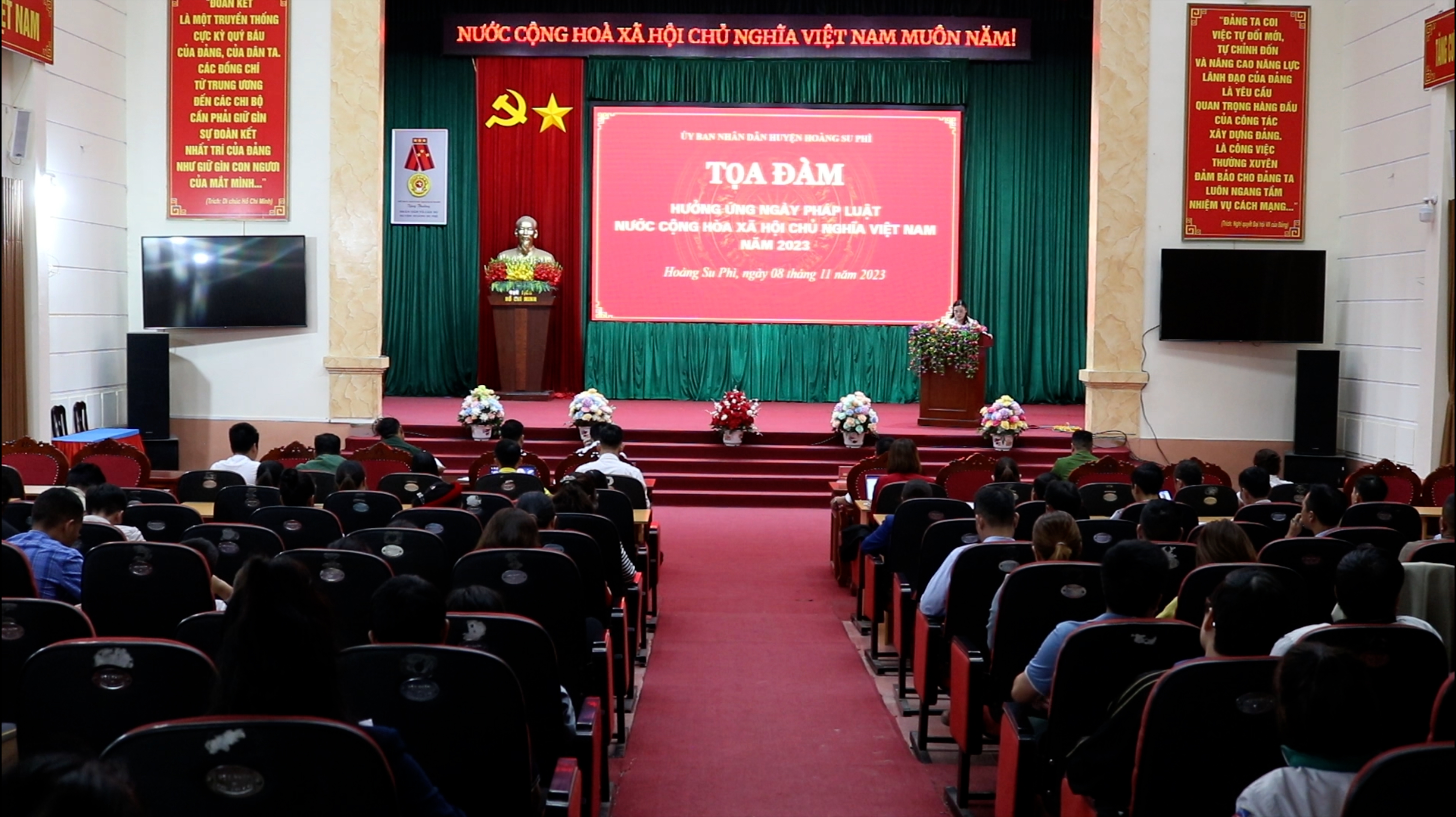 Hoàng Su Phì tọa đàm hưởng ứng Ngày Pháp luật nước cộng hoà xã hội chủ nghĩa Việt Nam năm 2023