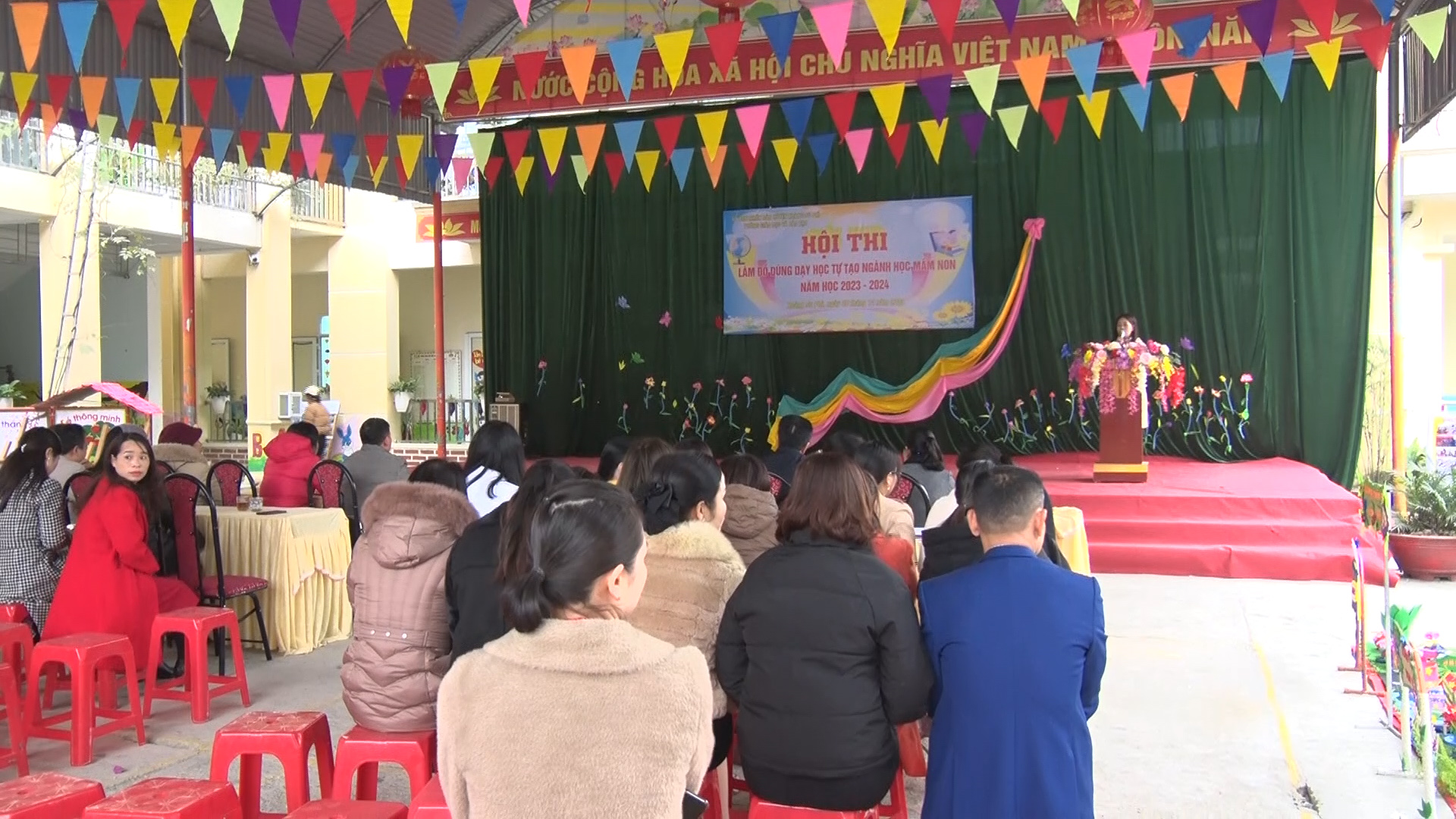 Hội thi làm đồ dùng dạy học tự tạo ngành học mầm non huyện Hoàng Su Phì