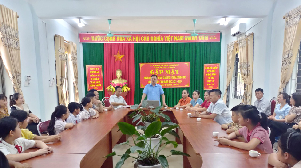 Phòng GD&ĐT tổ chức gặp mặt đoàn học sinh tham gia giao lưu các môn học tiểu học tỉnh Hà Giang năm học 2023-2024