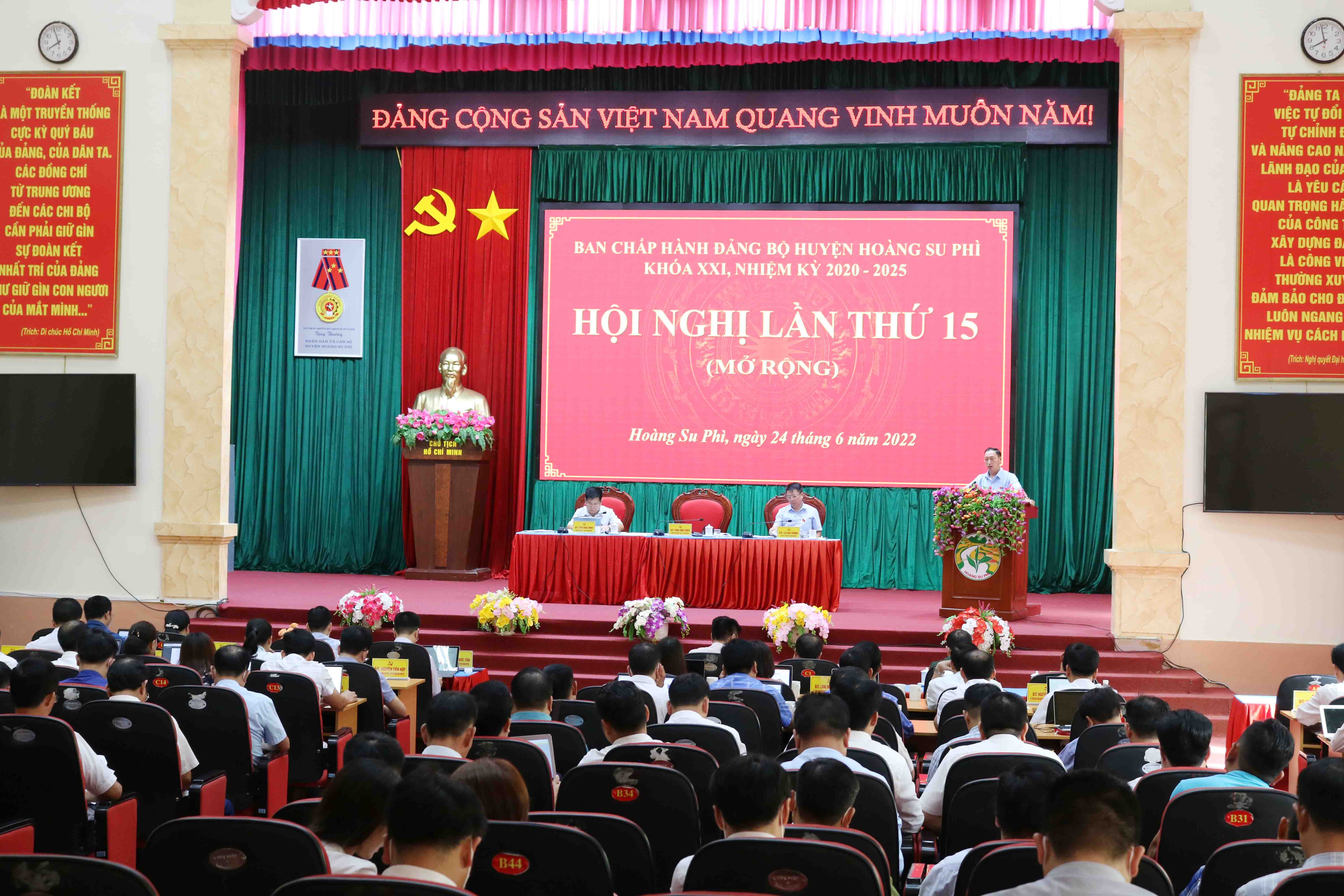 Hội nghị Ban Chấp hành Đảng bộ huyện Hoàng Su Phì lần thứ 15 mở rộng