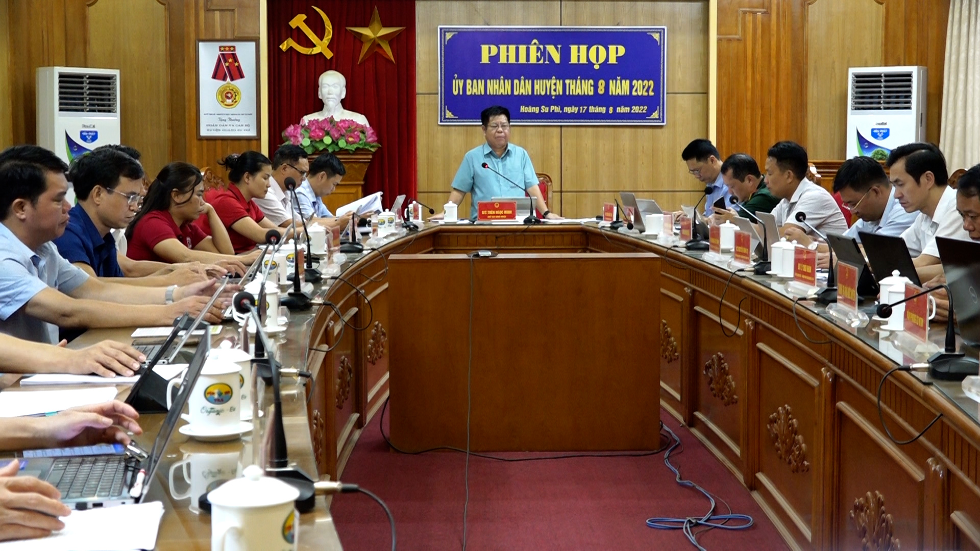 UBND huyện Hoàng Su Phì họp phiên thường kỳ tháng 8 năm 2022