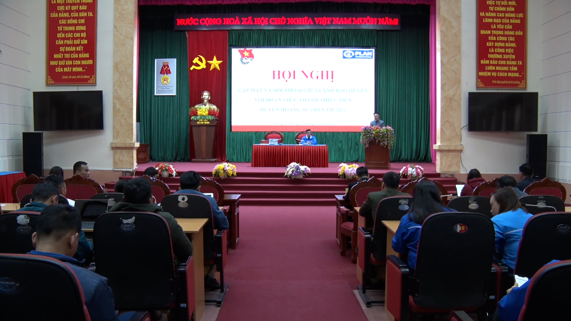 Hoàng Su phì gặp mặt và đối thoại giữa lãnh đạo huyện với đoàn viên, thanh thiếu niên