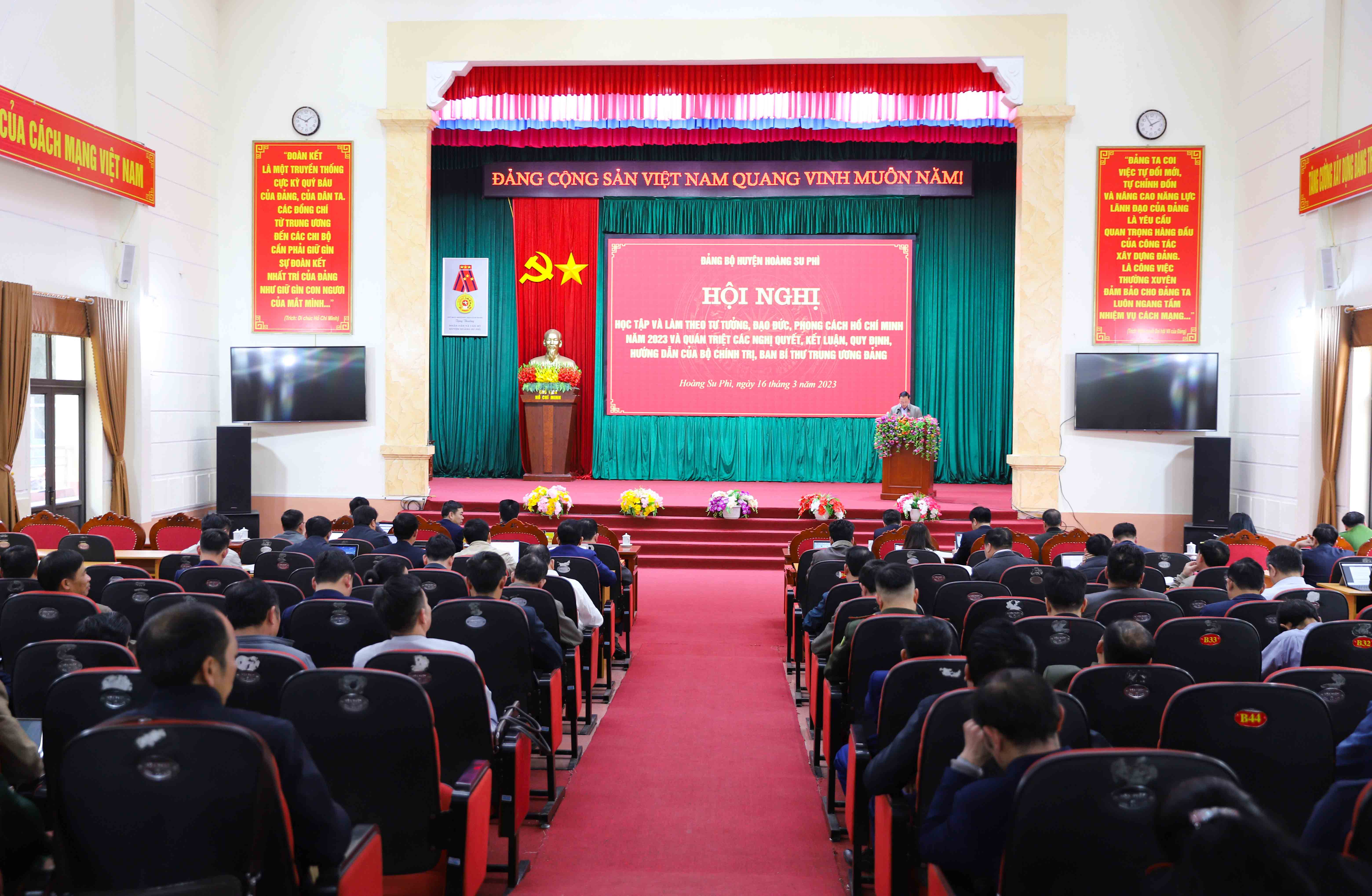 Hoàng Su Phì: Triển khai việc học tập và làm theo tư tưởng, đạo đức, phong cách Hồ Chí Minh năm 2023