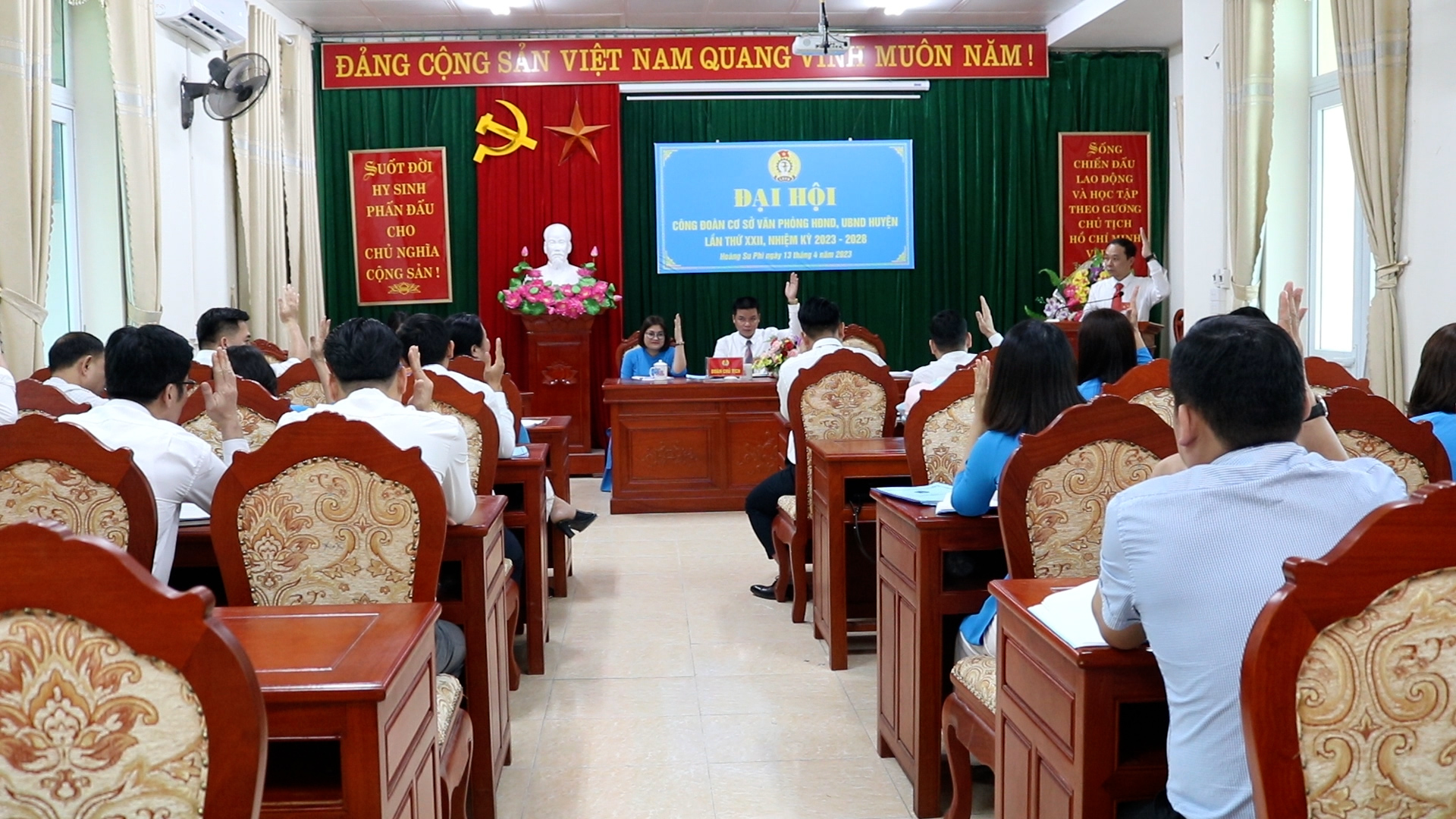 Đại hội Công đoàn cơ sở Văn phòng HĐND, UBND huyện Hoàng Su Phì