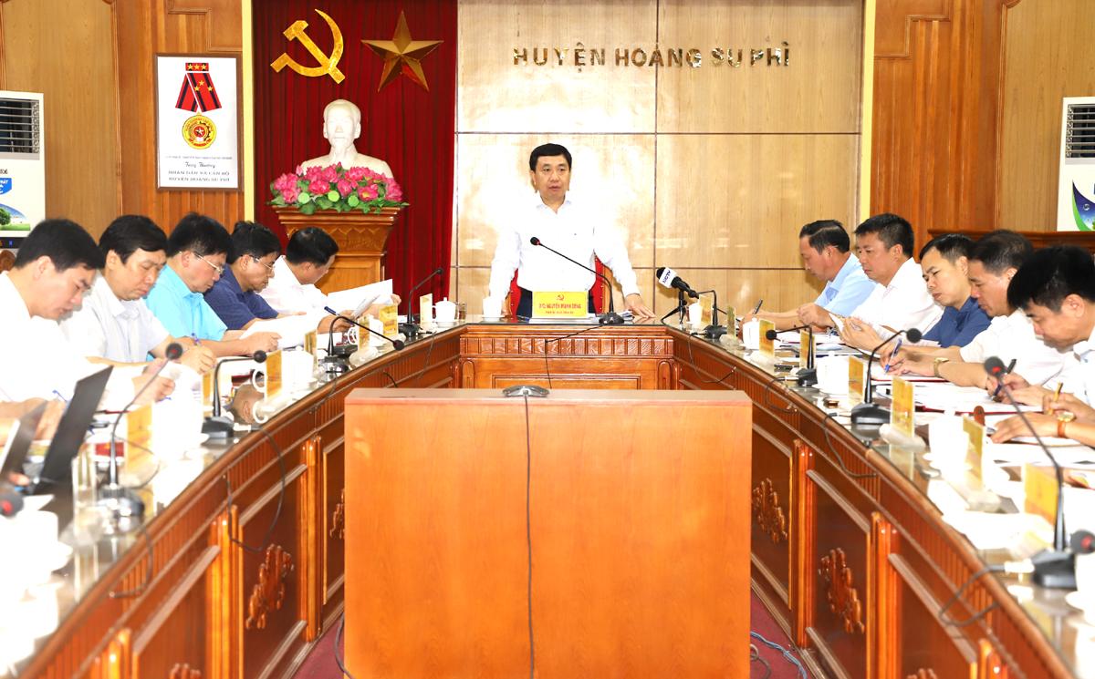 Đồng chí Nguyễn Mạnh Dũng Phó Bí thư Tỉnh ủy kiểm tra tại Hoàng Su Phì
