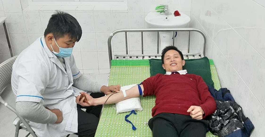 Học tập từ Bác, đảng viên gần 20 lần hiến máu cứu người