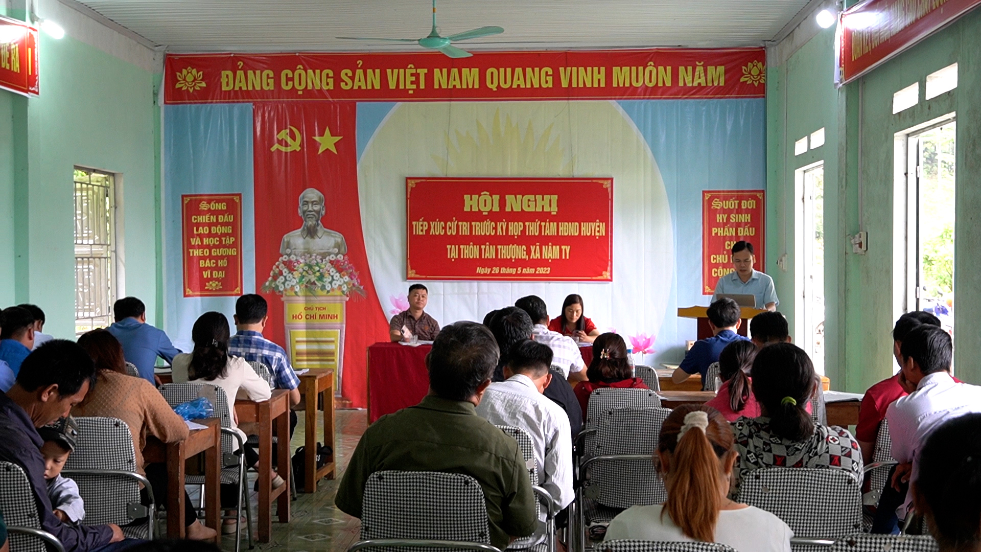 Phó chủ tịch HĐND huyện tiếp xúc cử tri thôn Tân Thượng xã Nậm Ty