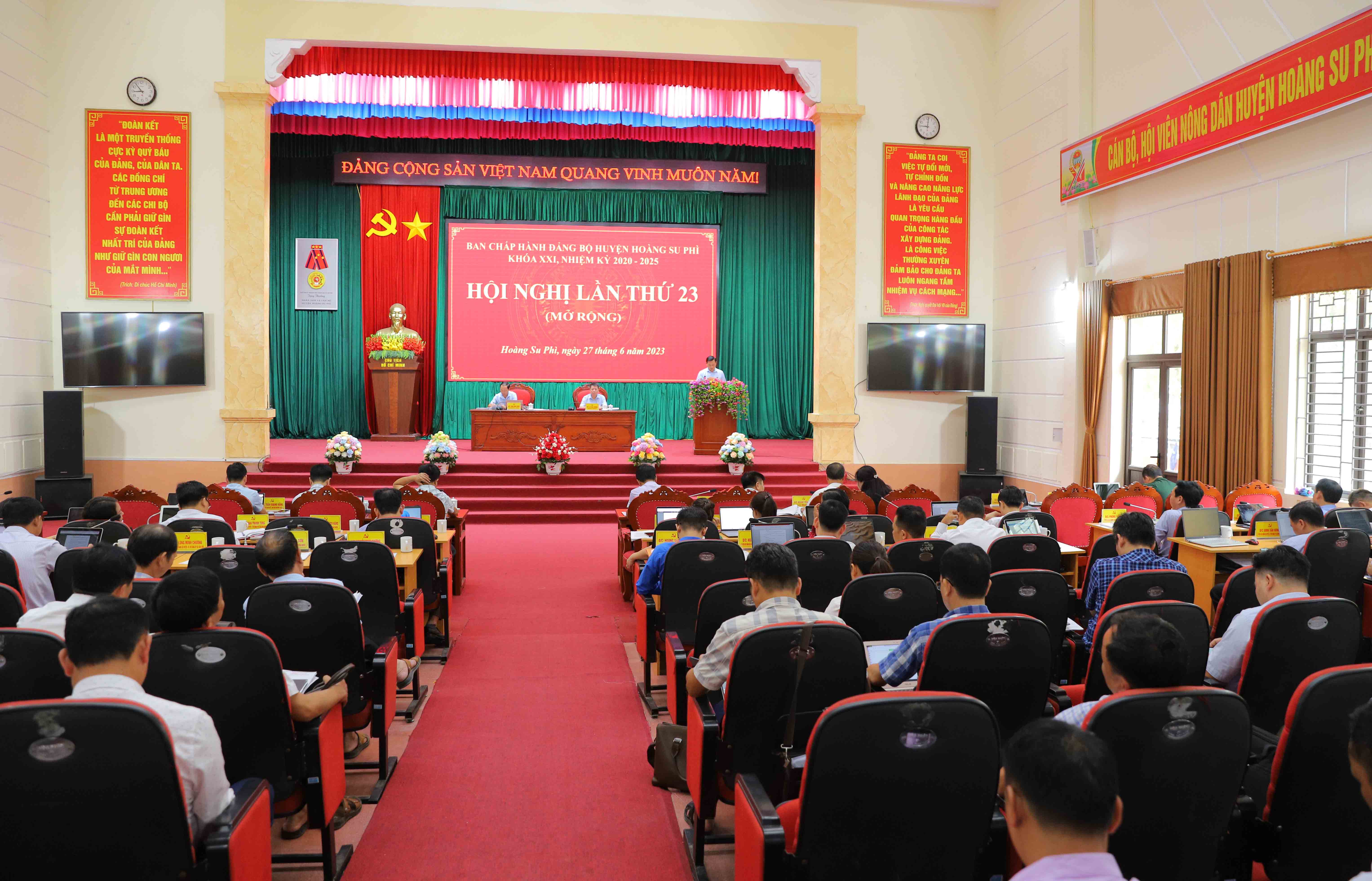 Hội nghị Ban chấp hành Đảng bộ huyện Hoàng Su Phì lần thứ 23